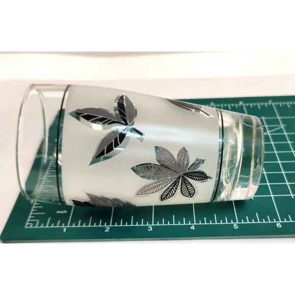 Vtg MCM Libbey Glass Frosted Silver Leaf Flat Tumbler Glasses 5.25"H Set Of 2 - Picture 5 of 6